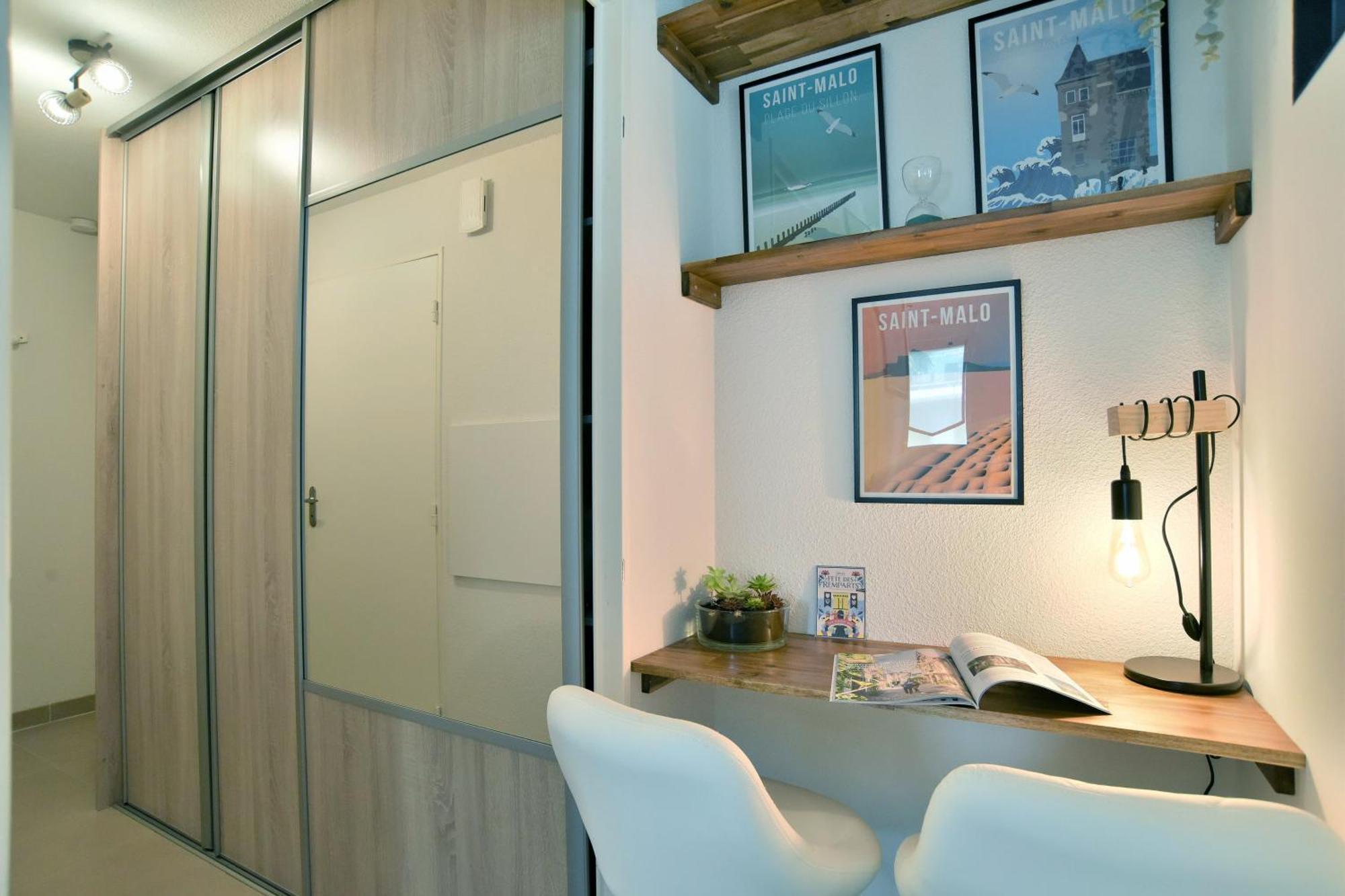 Escapade - Appartement Avec Jardin Et Parking Dinan Bagian luar foto